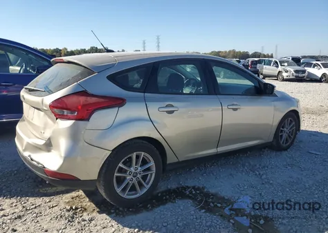 2017 Ford Focus Se z USA, uszkodzony, nr VIN 1FADP3K27HL227120